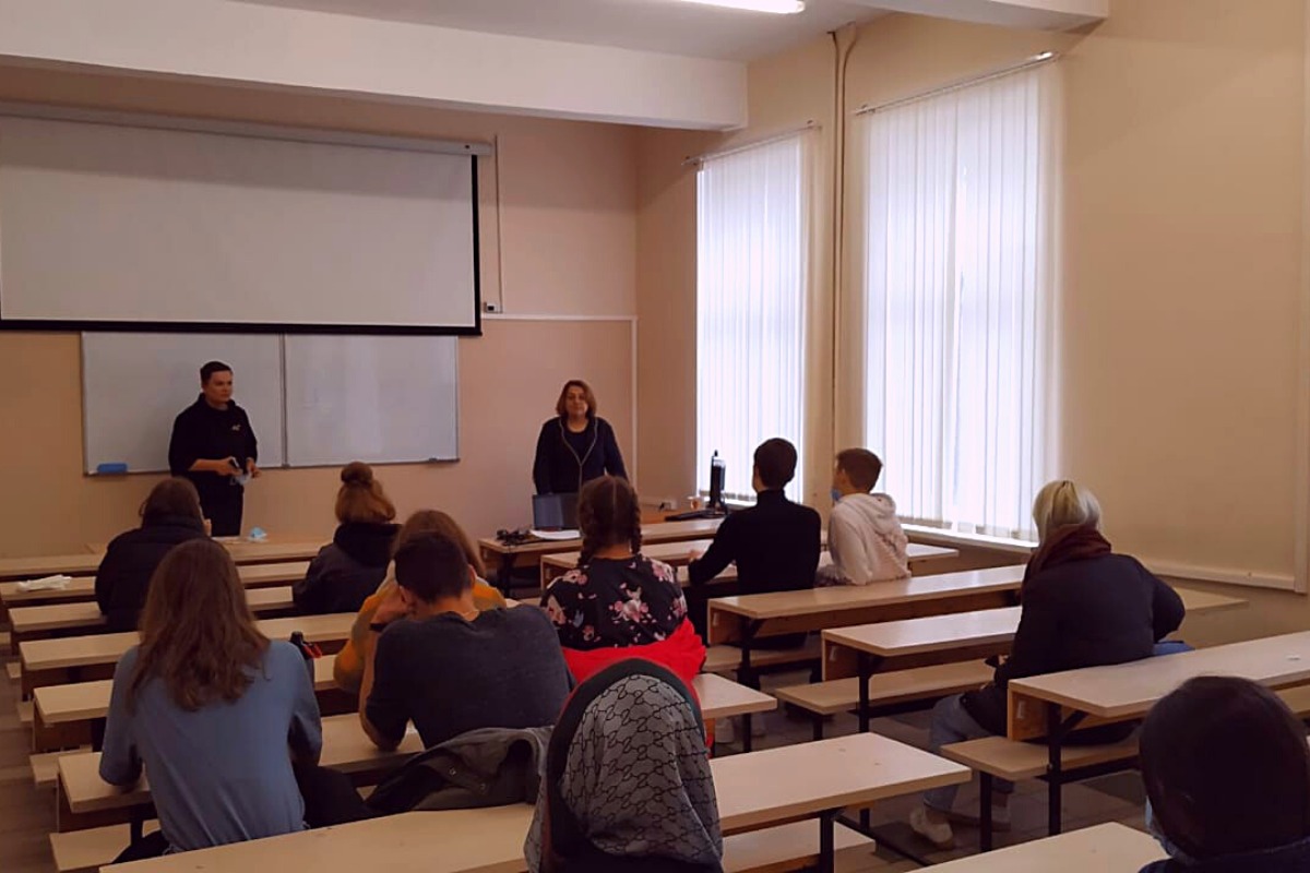Студенты колледжа встретились с директором Центра довузовской подготовки