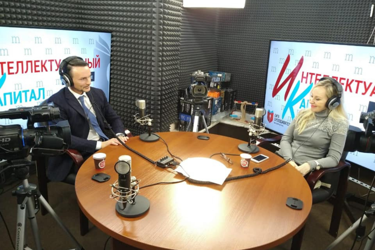 Прямой эфир на площадке Mediametrics, посвященный лучшим практикам в высшем образовании Прямой эфир на площадке Mediametrics, посвященный лучшим практикам в высшем образовании