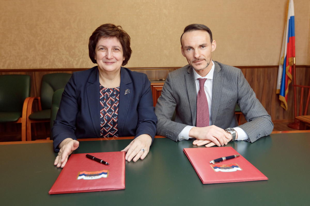 Подписано соглашение о сотрудничестве с ВИНИТИ РАН // Cooperation agreement signed with the All-Russian Institute for Scientific and Technical Information of the Russian Academy of Sciences Подписано соглашение о сотрудничестве с ВИНИТИ РАН // Cooperation agreement signed with the All-Russian Institute for Scientific and Technical Information of the Russian Academy of Sciences