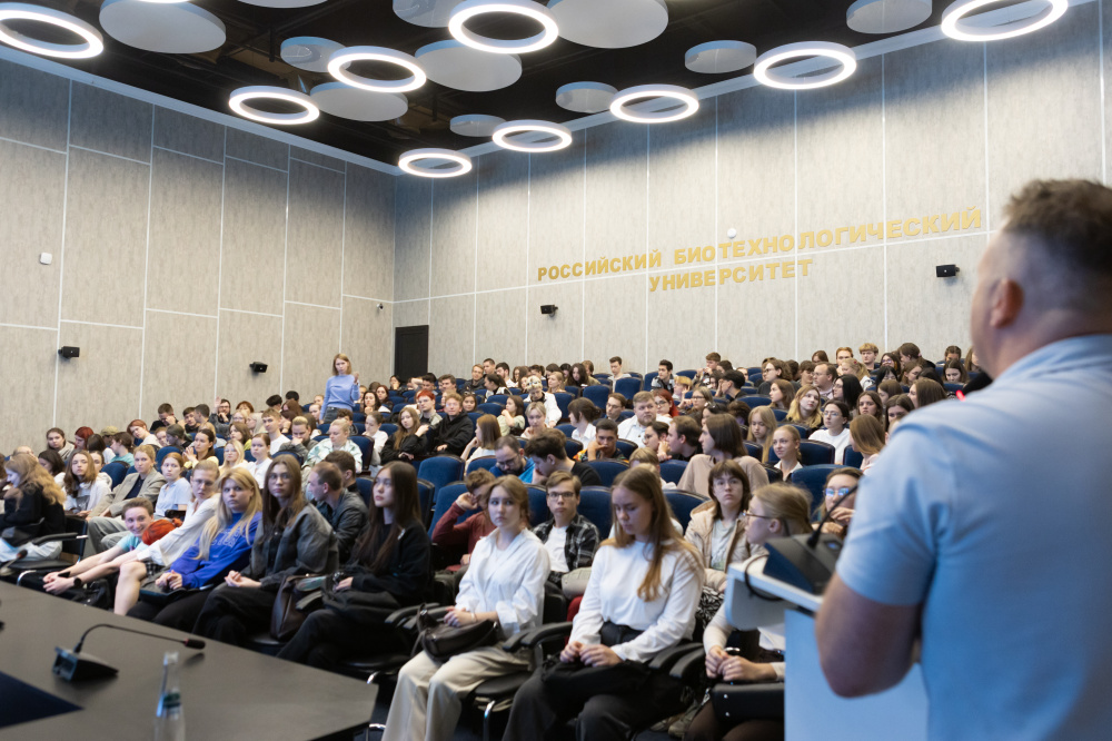 Студентов РОСБИОТЕХа пригласили в инкубатор «КОЛЛАБ 2К25».