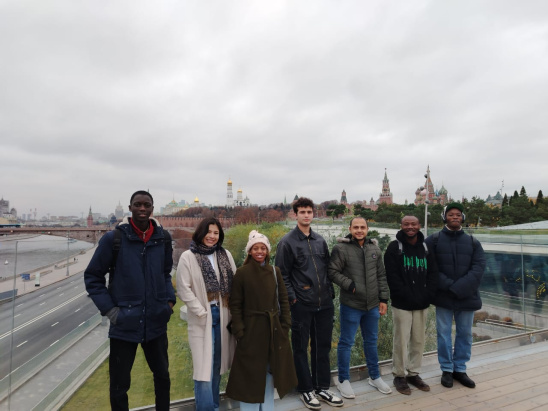 Иностранные слушатели подфака РОСБИОТЕХа посетили экскурсии по Москве и прослушали лекцию по истории России