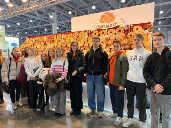 Студенты РОСБИОТЕХа посетили международную выставку индустрии HoReCa «ПИР Экспо 2025»